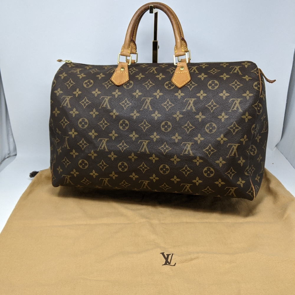 LOUIS VUITTON Monogram Speedy 40 - Picture 2 of 16